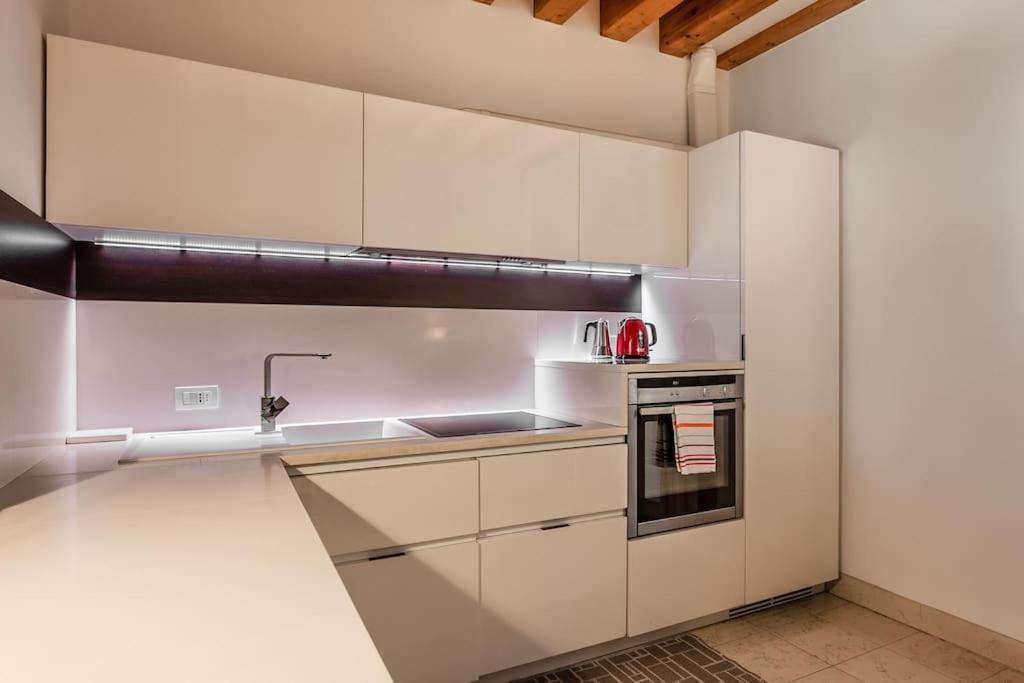 Three Floors Home Венеция Экстерьер фото